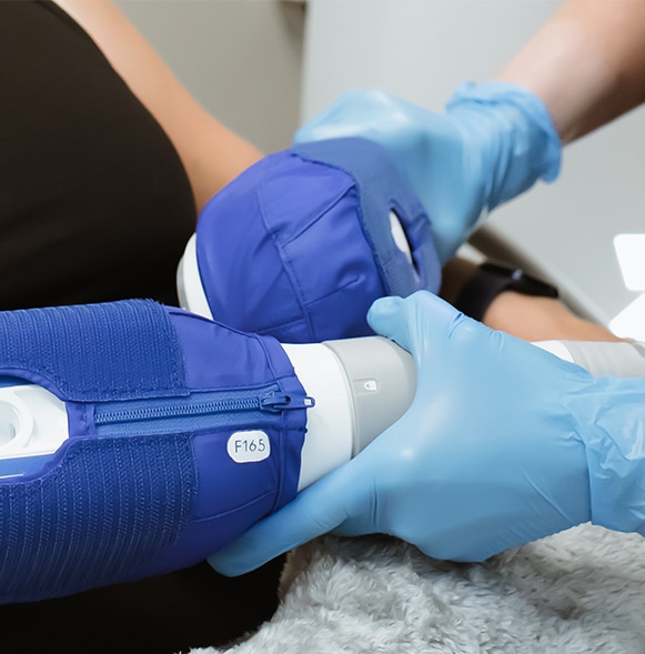 Coolsculpting Stomach Close Up coolsculpting applicator